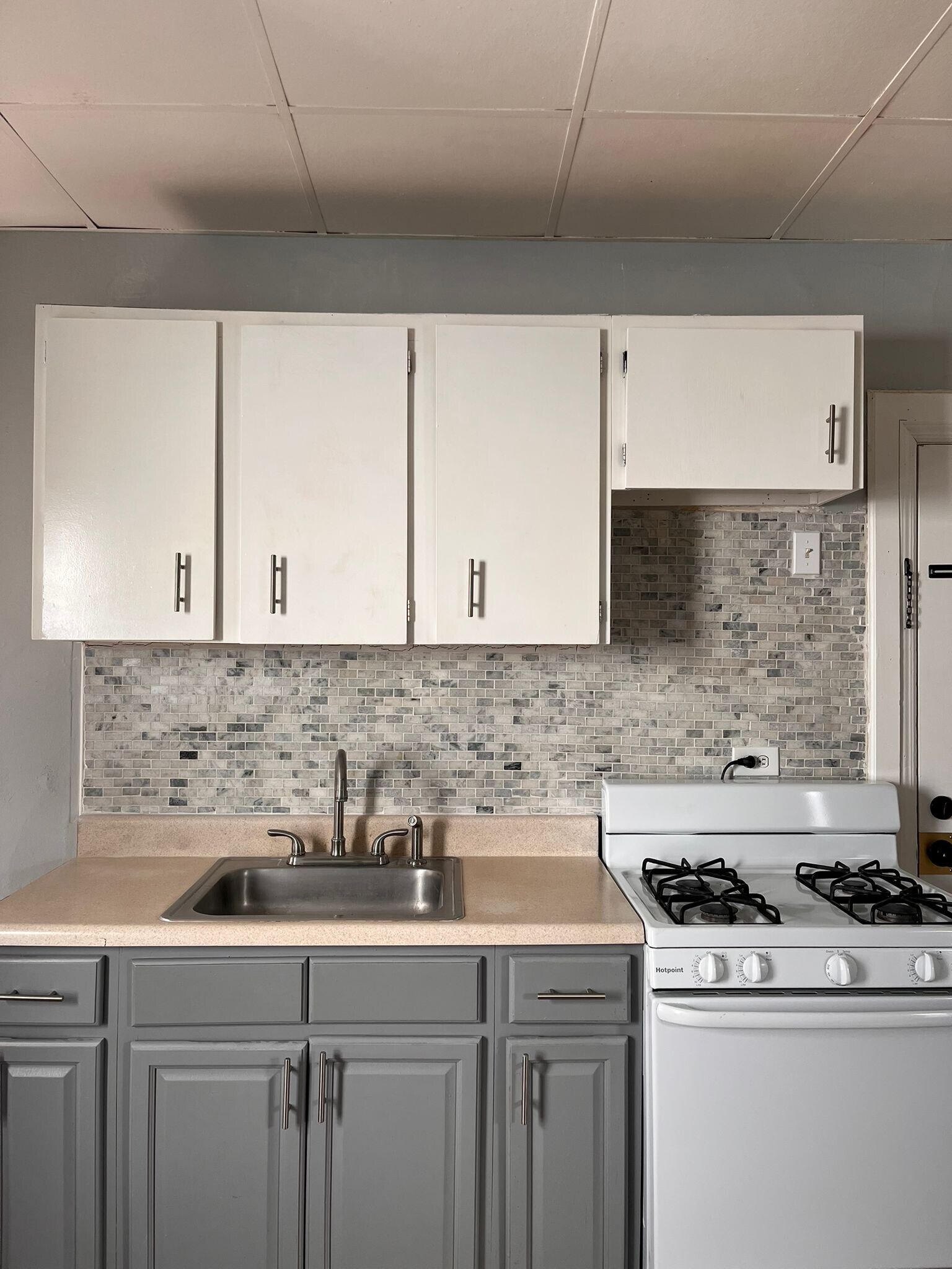 112 Linden Ave unit 2, Jersey City, NJ 07305 - photo 1