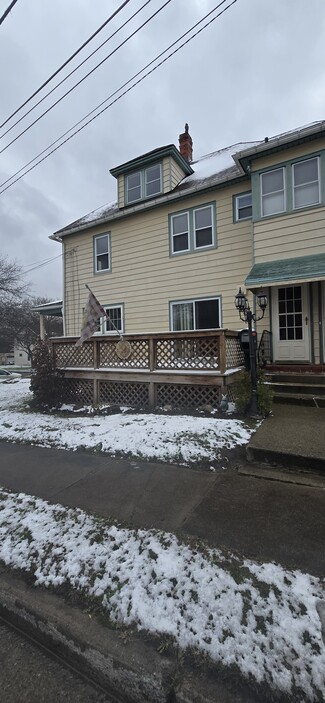 161 Thayer St, Jamestown, NY 14701