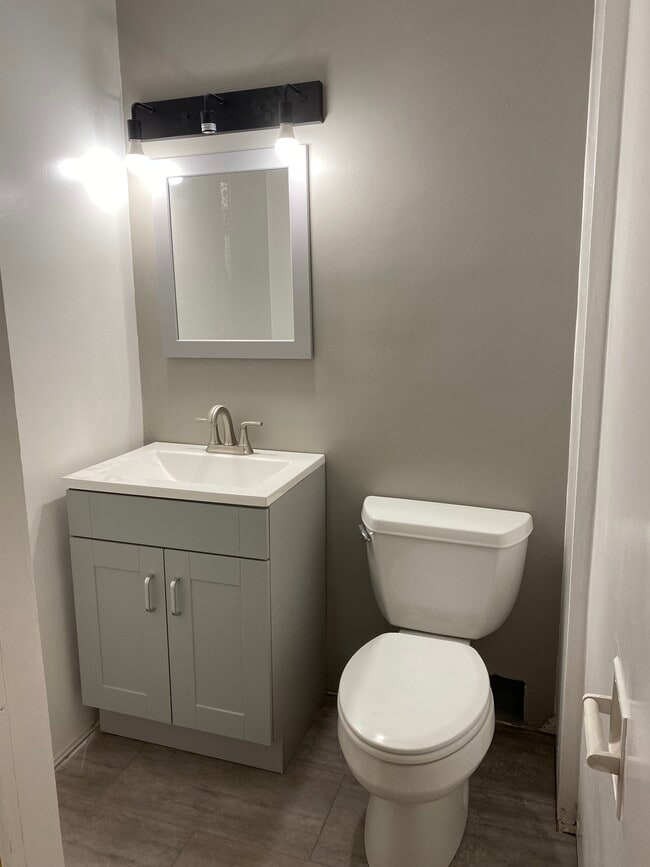 211 S High St, Port Washington, WI 53074 - photo 4