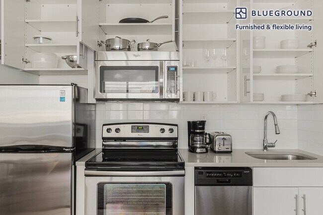 345 W 30th St unit FL6-ID1756, New York, NY 10001 - photo 7