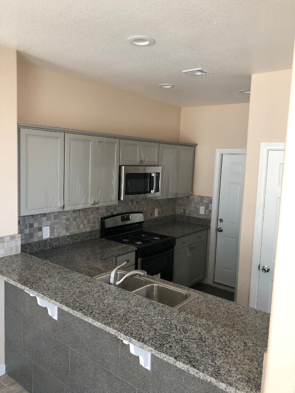 3248 Mozart Dr, Las Vegas, NV 89146 - photo 4