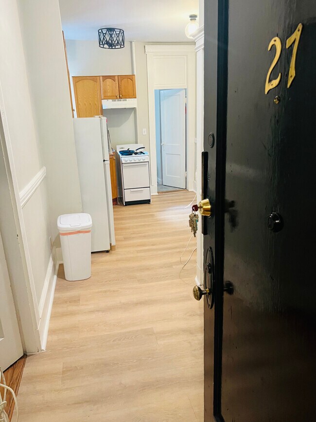 38 Hemenway St Unit 27, Boston, MA 02115