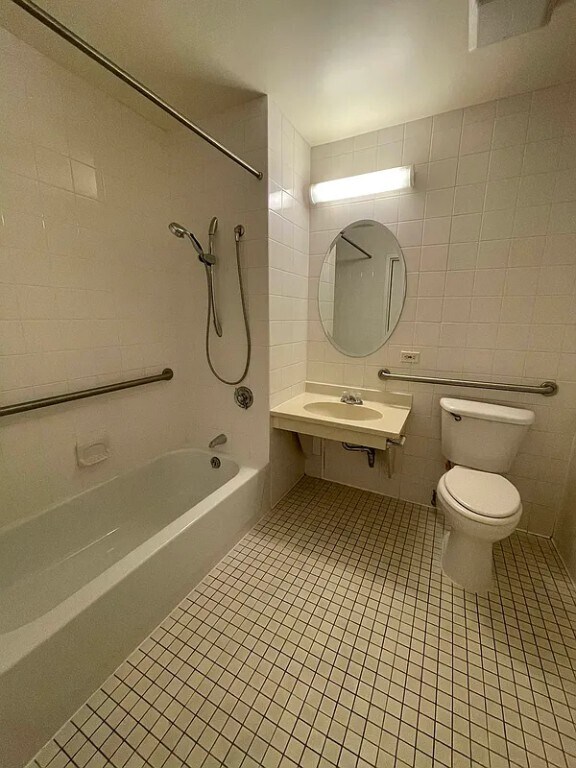 102 Fulton St unit 6-D, New York, NY 10038 - photo 6