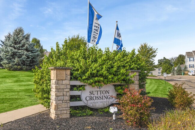 Sutton Crossings, Kent, OH 44240 - photo 2