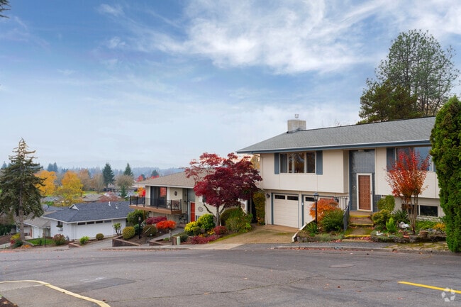 Split-level homes are frequent in King City’s residential areas.