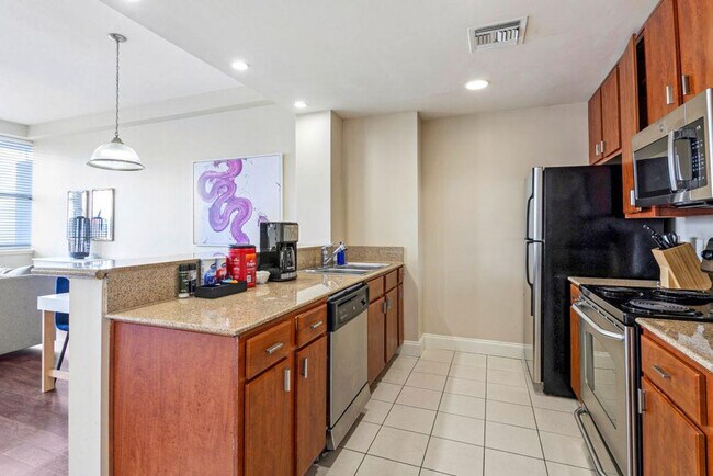 925 Common St unit ID1266925P, New Orleans, LA 70112 - photo 4