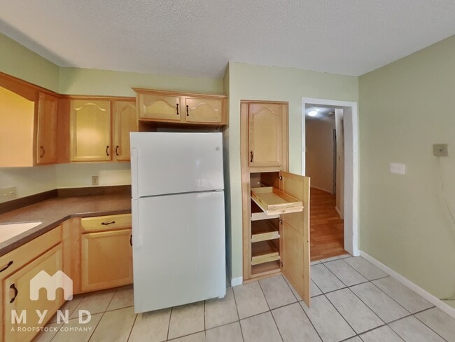 100 Beaver Dam Ct, Chapel Hill, NC 27514 - photo 4