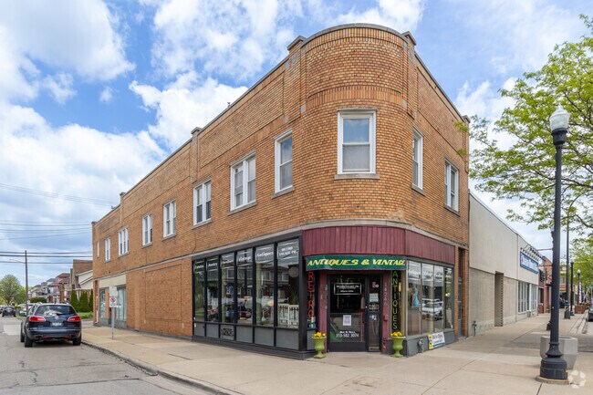 Sought-after shops along Michigan Avenue draw surrounding communities to Colson Ruby.
