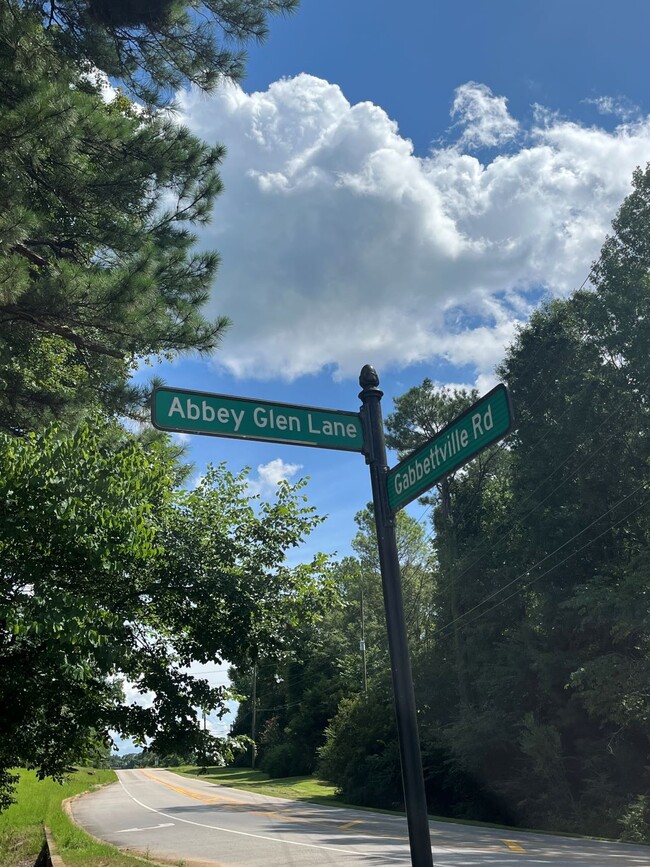 Abbey Glen Lane & Gabbetville Rd