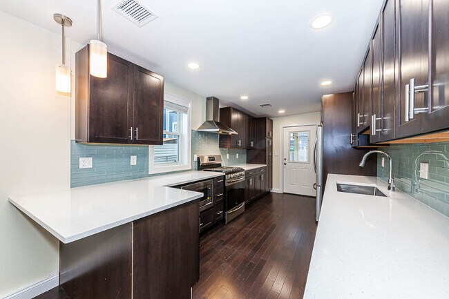 28 Albion St unit 1, Somerville, MA 02143 - photo 2