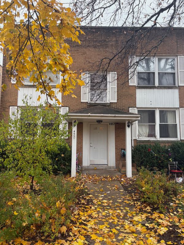 4957 Hull St, Skokie, IL 60077