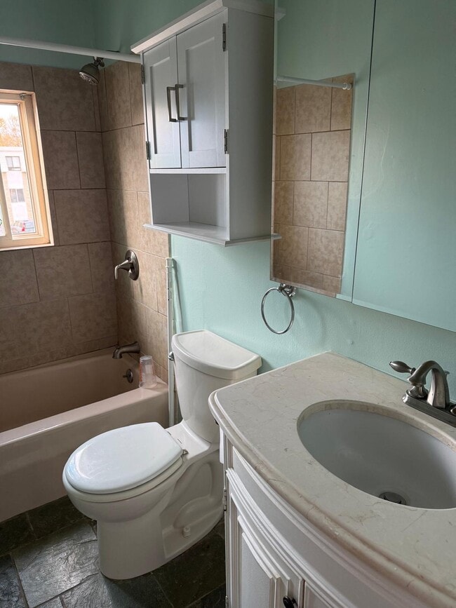 94 Cowesett Ave Unit 26 Cowesstt Gardens, West Warwick, RI 02893