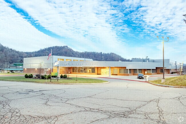 Brooke Middle School has a variety of 15 sports and extracurricular activities for students of Follansbee.