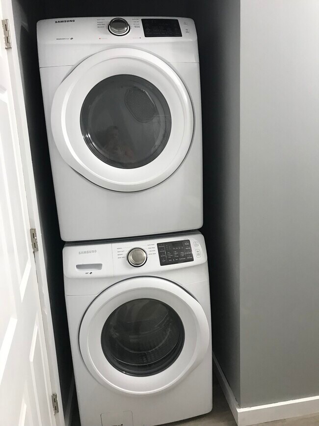 208 1/2 Main St S unit B, Chatfield, MN 55923 - photo 6