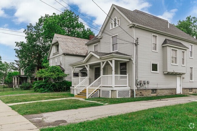 Many houses in Central City were built in the early 1900s.