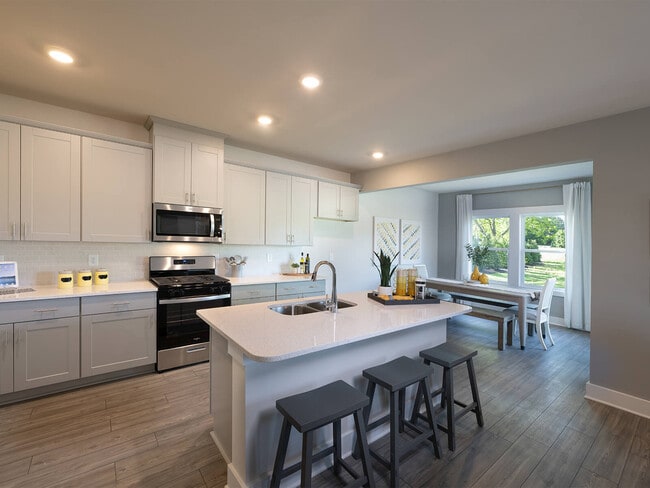 1060 Lauryn Oak Loop, Longs, SC 29568 - photo 5