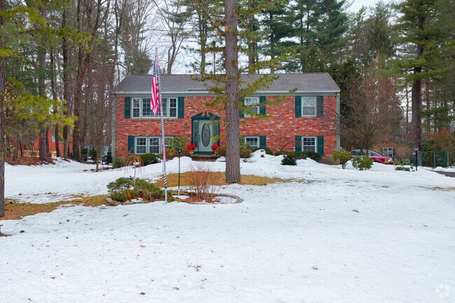 Residents of Fort Hunter/Guilderland Latham love two-story homes.