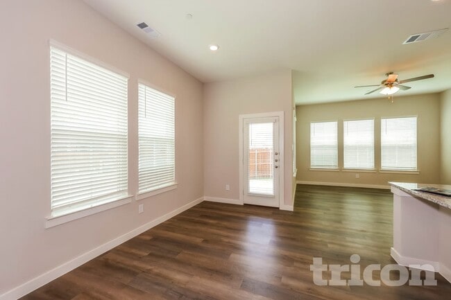 317 Lincoln Cir, Saginaw, TX 76179 - photo 4