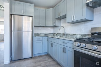 35 W 23rd St, Bayonne, NJ 07002