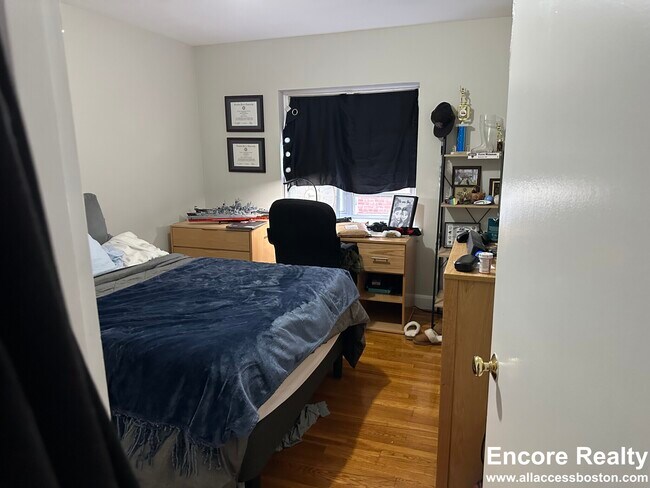 65 Chiswick Rd unit 10, Brighton, MA 02135 - photo 7