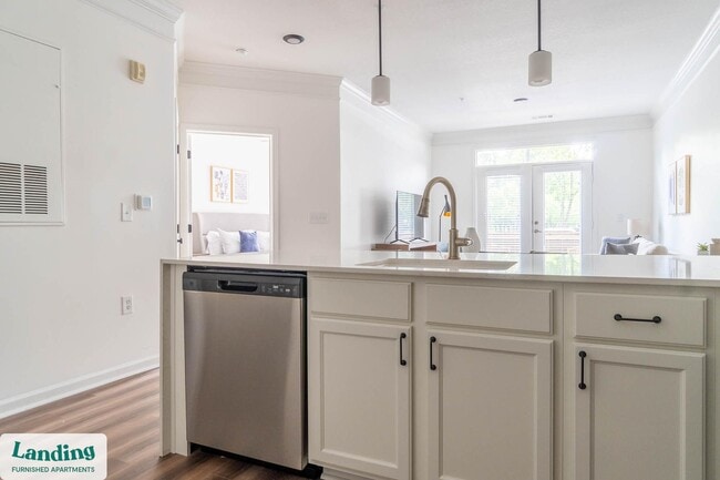 1017 Umstead Hollow Place unit 1005, Cary, NC 27513 - photo 7