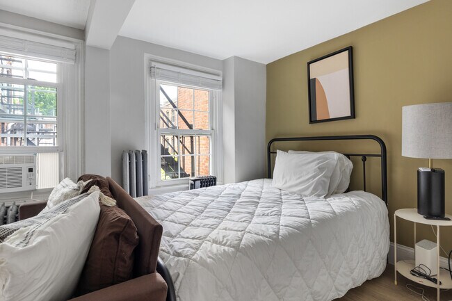 14 Derne St unit 301, Boston, MA 02114 - photo 6