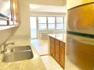80 Chambers St Unit 36-H, New York, NY 10007
