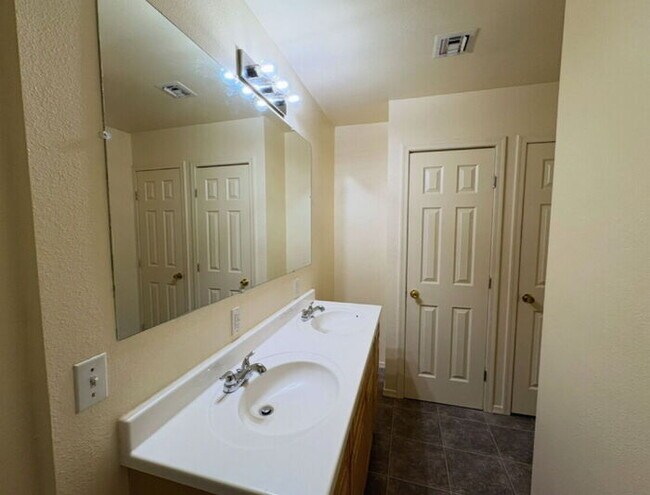 3333 W 8th St unit 1, Thatcher, AZ 85552 - photo 5
