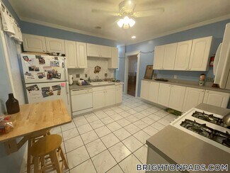 18 Bigelow St Unit 1, Boston, MA 02135