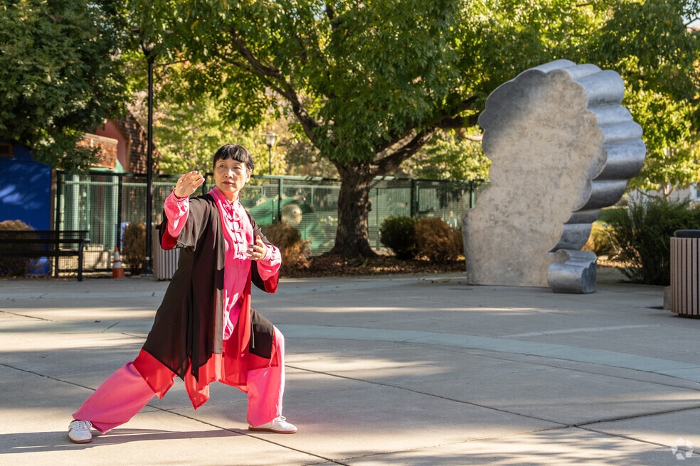 NH_WarmSprings_539161_P2_V2_AG_1124