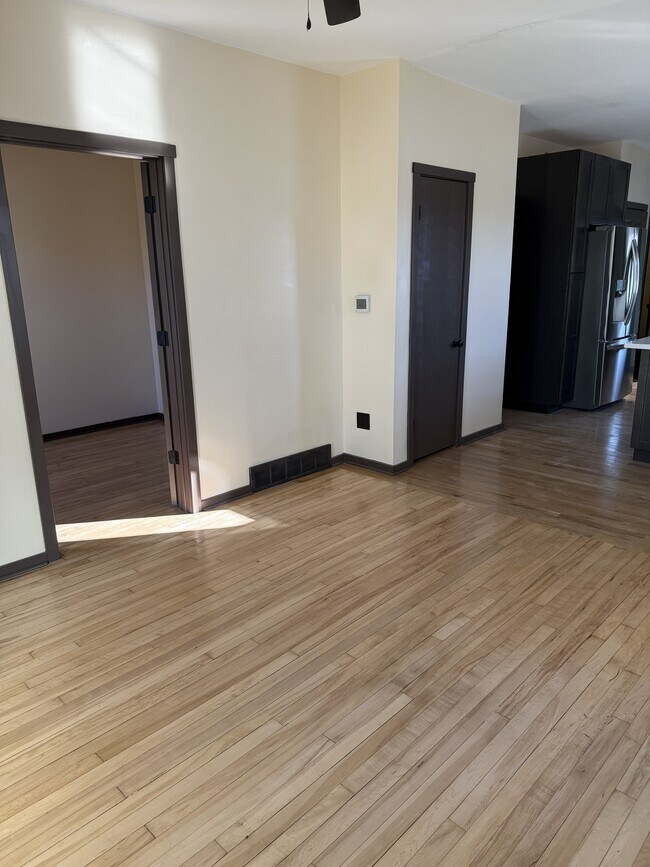 3747 E Pulaski Ave, Cudahy, WI 53110 - photo 6