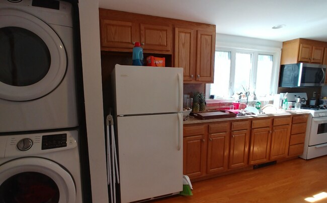 108 Cross St unit 1, Somerville, MA 02145 - photo 4