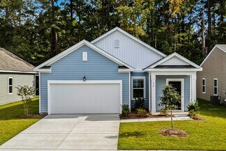 423 Castillo Dr, Loris, SC 29569