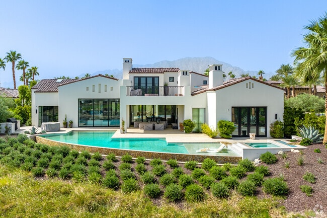 This large luxurious large home in Hideaway sits on the golf course.