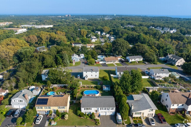Split Entry style homes line a sunny street just outside of downtown Salem.