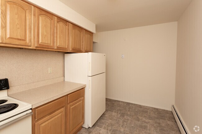 Park Lake Village, Parsippany, NJ 07054 - photo 2