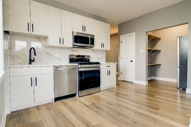 3420 W Dickens Ave unit 2., Chicago, IL 60647 - photo 1