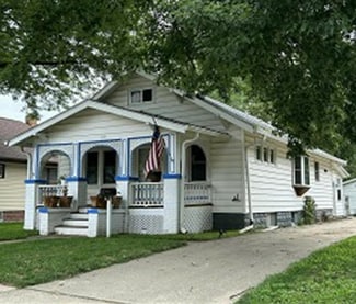 1226 S Cecelia St, Sioux City, IA 51106