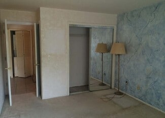 40 Donna Ct Unit 8, Staten Island, NY 10314