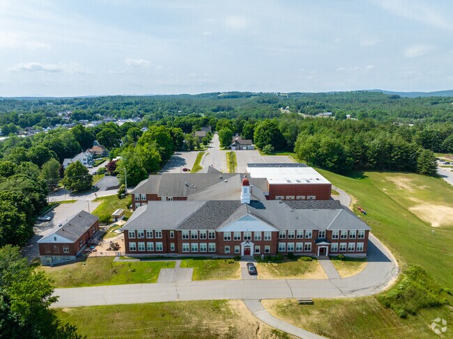 Pittsfield High School in Pittsfield serves grades 9-12.