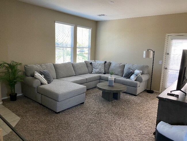 7742 W Palm Ln, Phoenix, AZ 85035 - photo 4