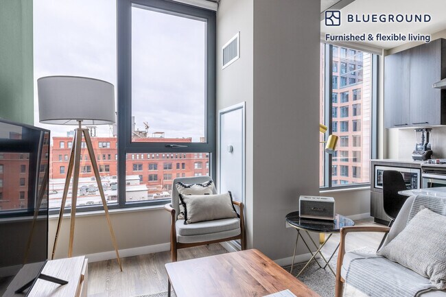 939 W Washington Blvd unit FL7-ID234, Chicago, IL 60607 - photo 3