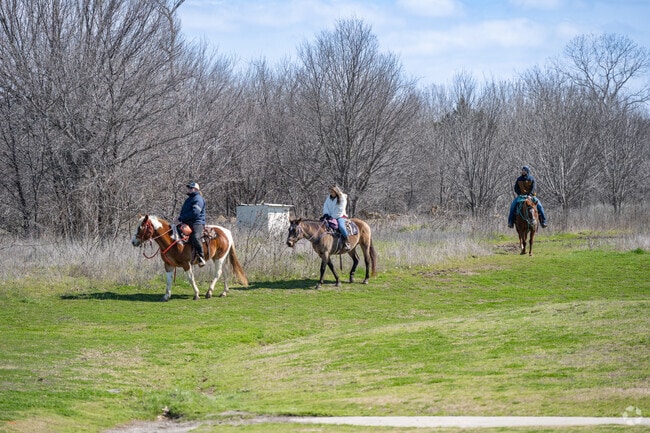 Saddle up for scenic rides in Trophy Club's open spaces.