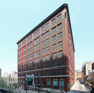 104 E Mason St, Milwaukee, WI 53202
