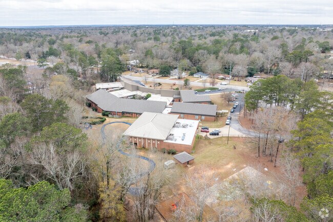 Dean Road Elementary School is a great place for kids to learn.