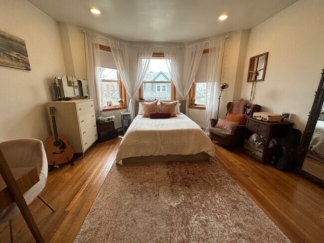 25 Gibbs St unit 1, Brookline, MA 02446 - photo 7