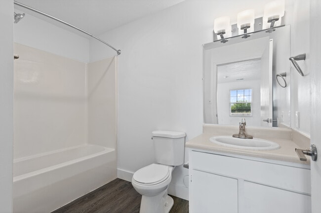 Lighthouse Estates, Port Huron, MI 48060 - photo 7