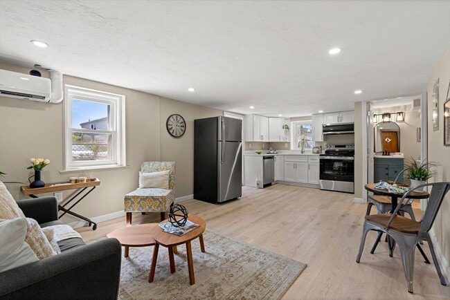 47 Roosevelt St unit 1, Revere, MA 02151 - photo 3