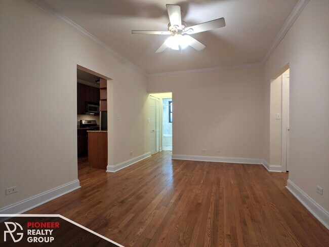 736 W Addison St unit 744-1S, Chicago, IL 60613 - photo 4