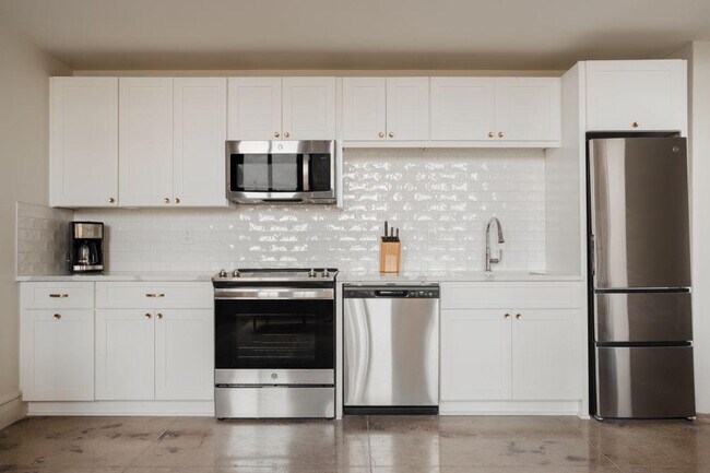 505 E Travis St unit ID1267117P, San Antonio, TX 78205 - photo 4